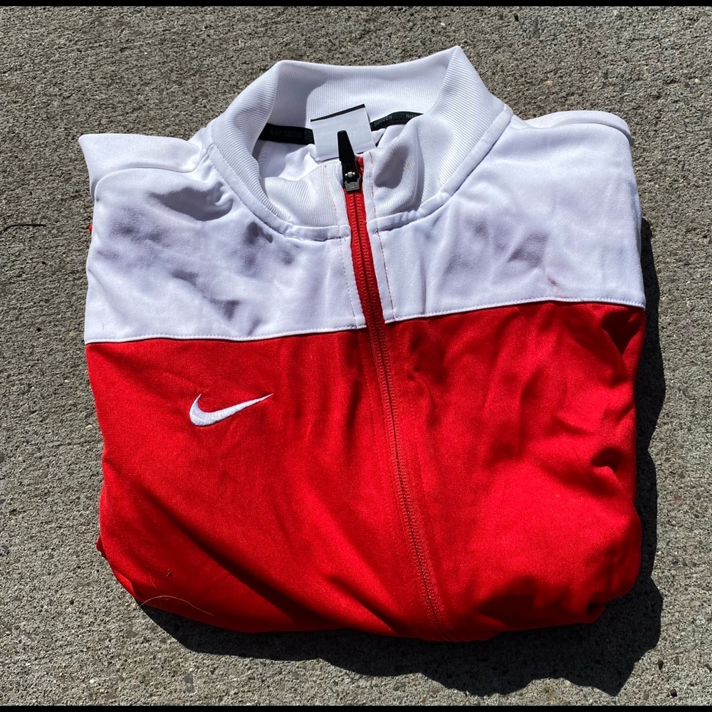 Women’s Zip Up